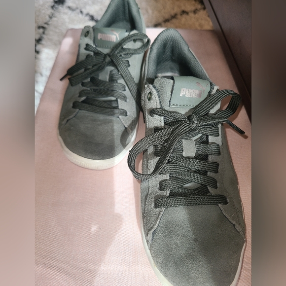 Puma women's Vikky green suede casual sneakers size  7 - Picture 5 of 12